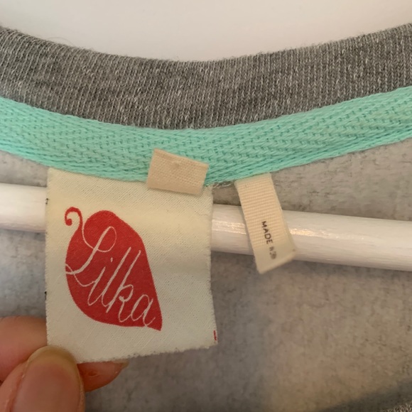 Beaded gray sweater - Picture 3 of 3